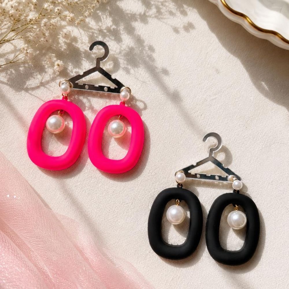 The Modern Oval Pearl Drop Earrings